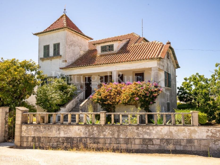 Casa da antiga quinta agricola, conjunto de construções rurais no B...