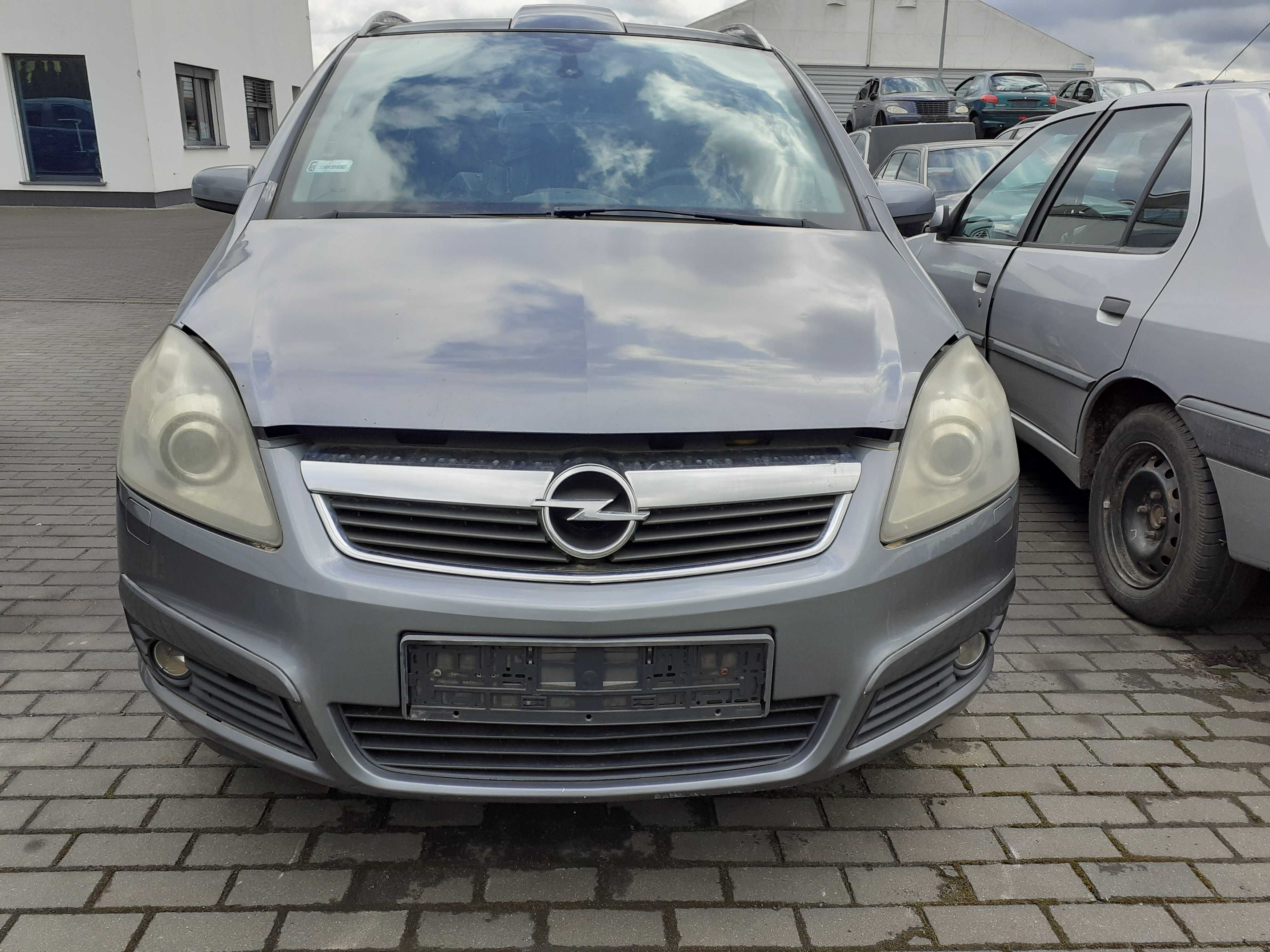 Zafira B 2005r 1,9CDTi części maska błotnik lampa zderzak drzwi klapa