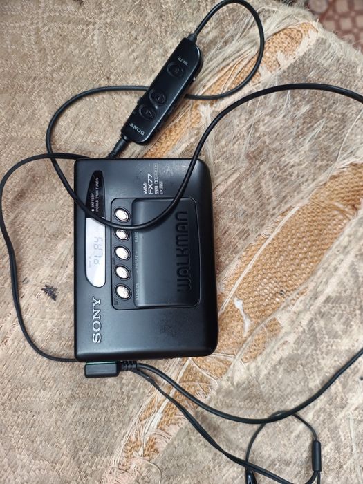 Касетний плеєр sony wm-fx77