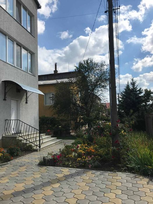 Продається великий будинок в с. Гаї Шевченківські