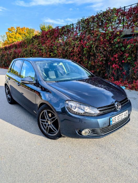 Продам Volkwagen Golf 2011