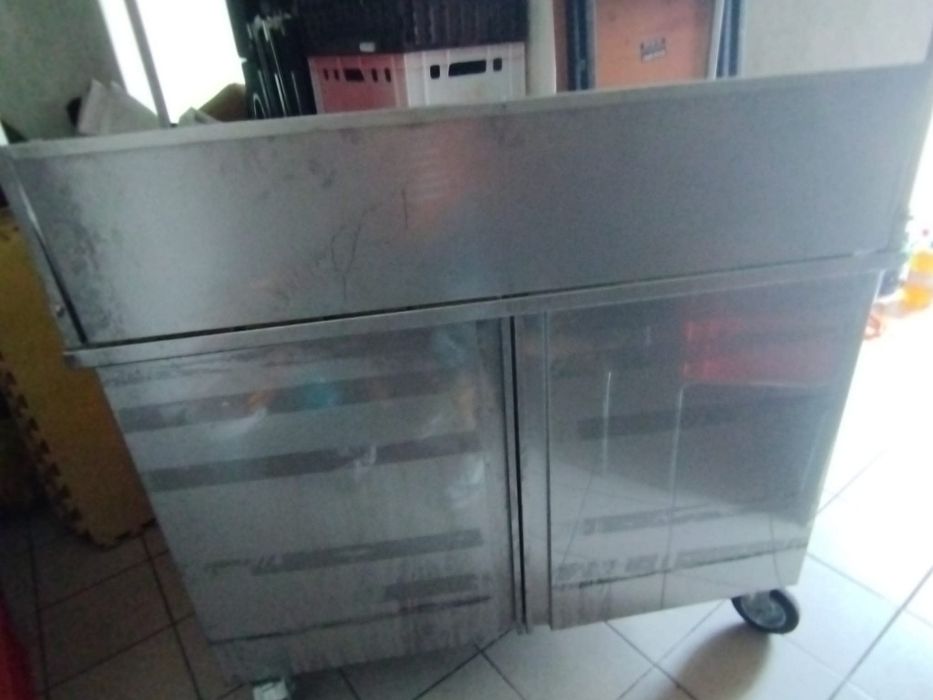 Wózek nierdzewny zamykany, wózek gastronomiczny, mega żele,żelki.