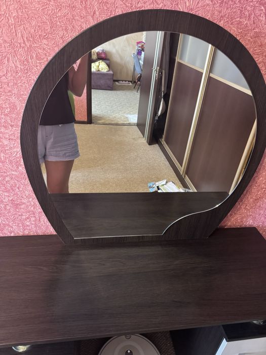 Продам трюмо тумба зеркало