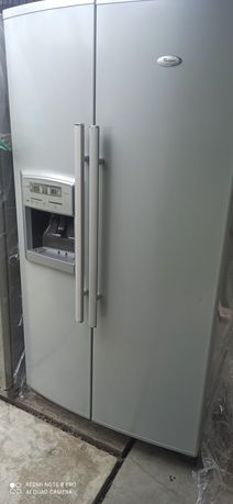 Холодильник двох дверний