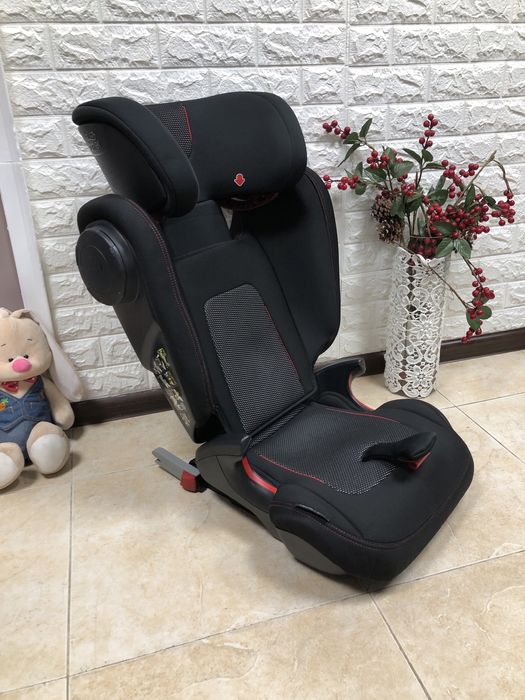 Автокрісло BRITAX ROMER KIDFIX 3 M Група 2/3 (15-36кг) Автокресло