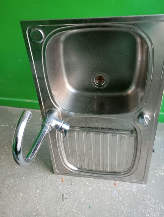 Мойка для кухні в робочому стані
