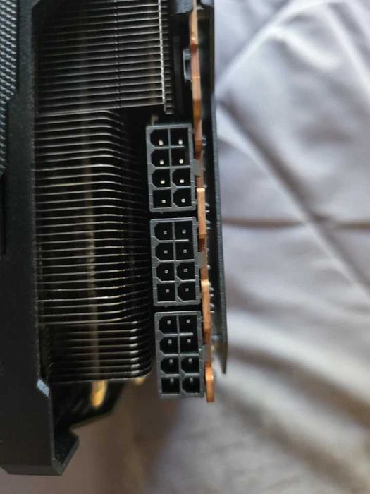 Продається відеокарта AMD Radeon RX 6900 XT 16GB