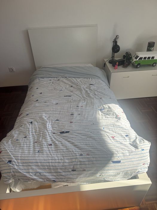 cama de solteiro / indiviual