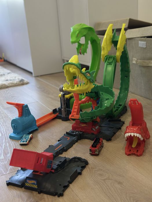 Іграшка трек hot Whels Набір Top Wing Відважні пташенята Трек Академія