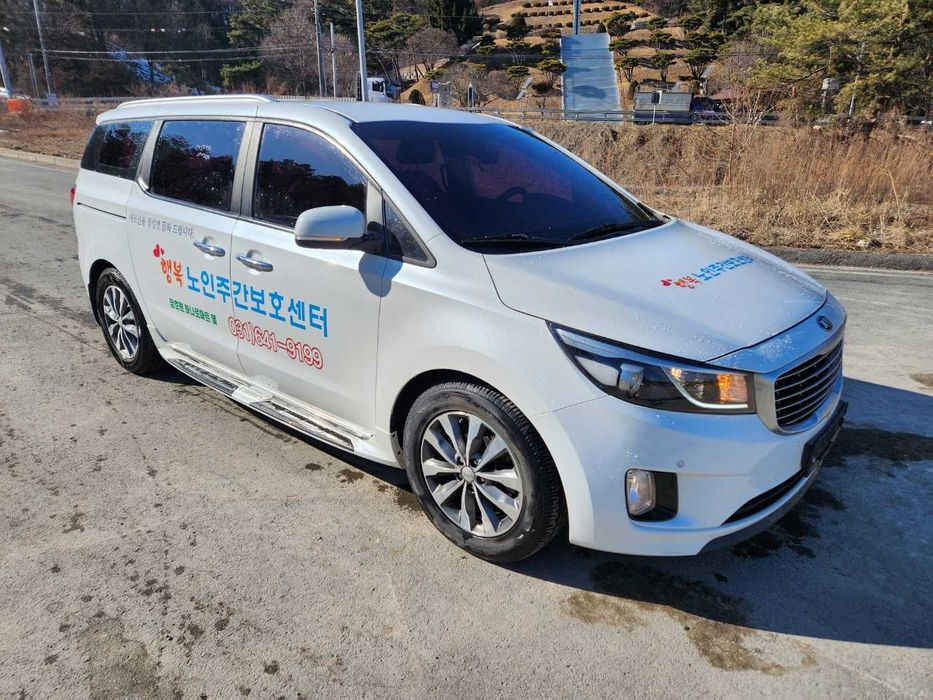 ТЕРМІНОВО Kia Carnival 2016 2,2 Дизель