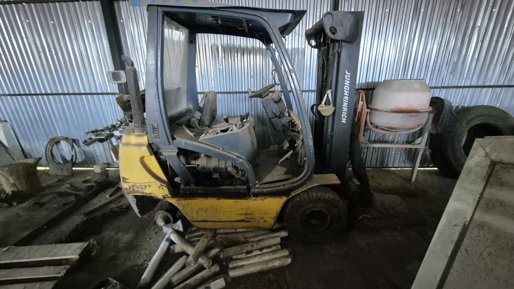 Навантажувач Jungheinrich