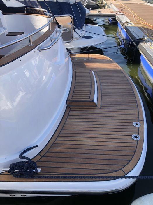 Продам яхту Adamant 330 HT