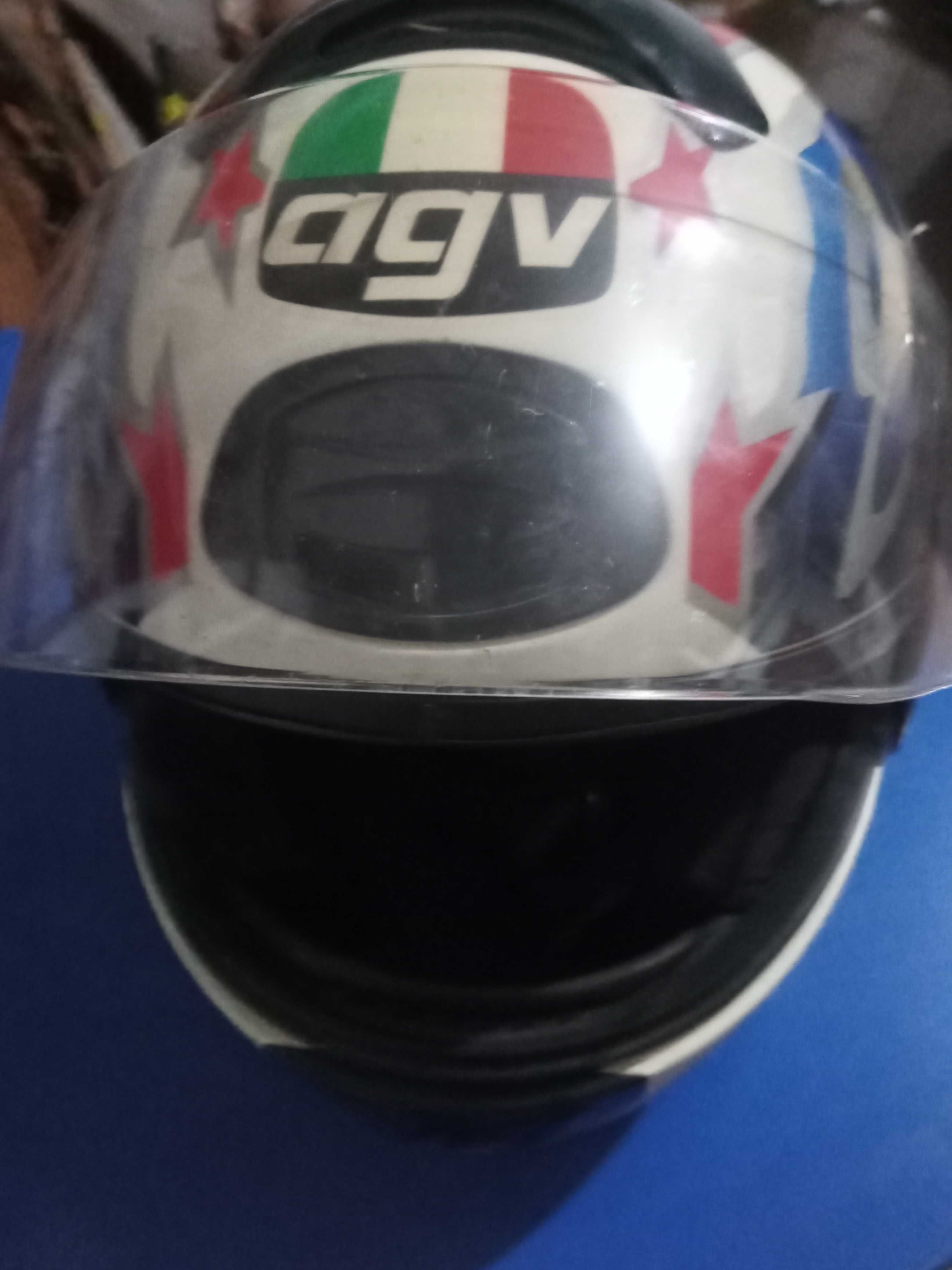 Capacete Agv impecável