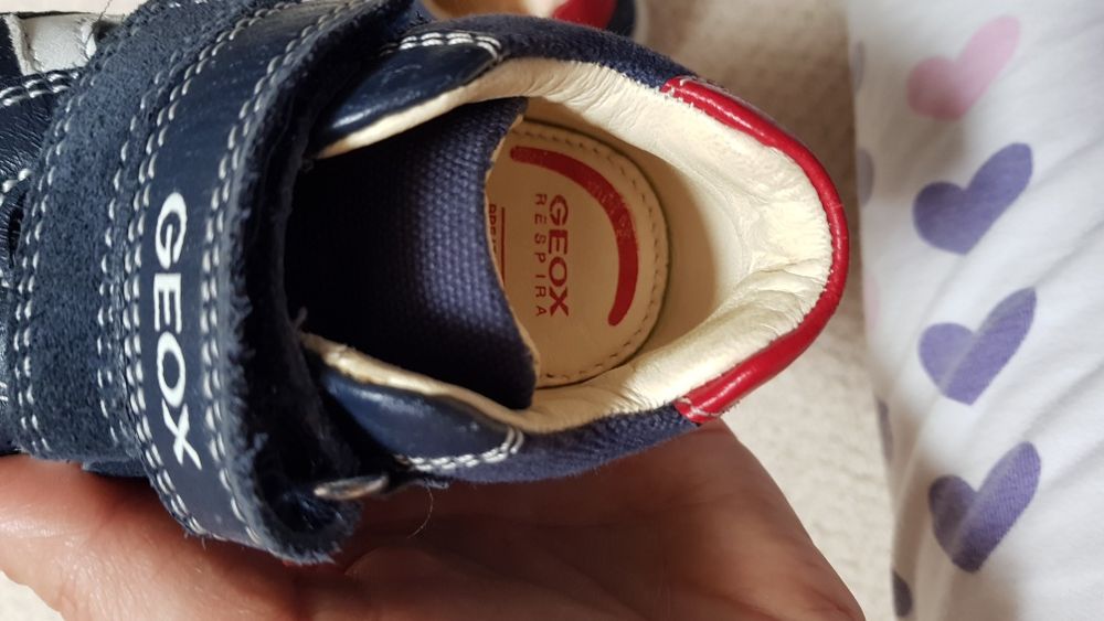 Buty dziecięce Geox rozmiar 20 oddychające