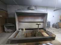 Cabine de pintura com cascata