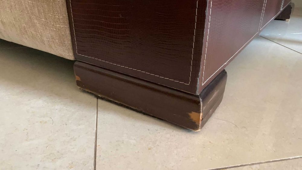 Conjunto Sofas (2 e 3 lugares) tecido e couro bom estado (com oferta)
