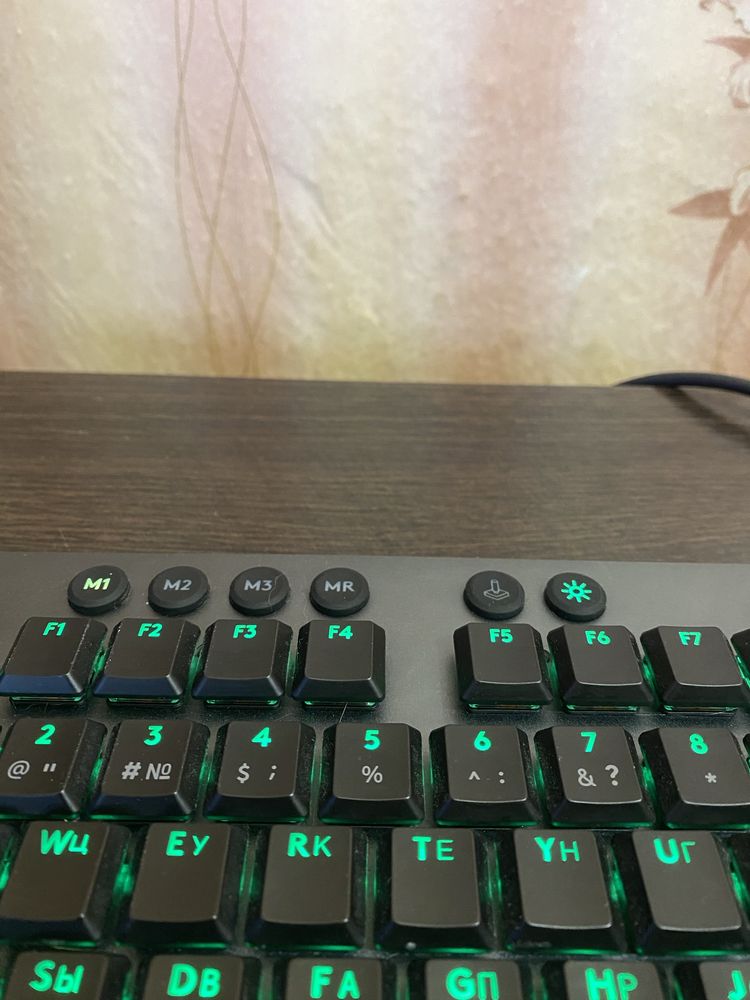 Продам Logitech g815 (EN/RU)