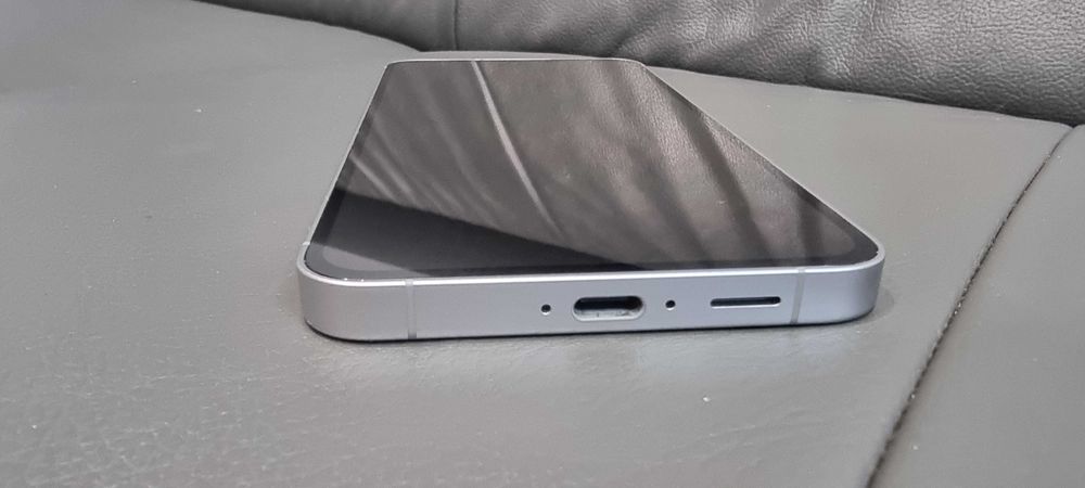 Samsung Galaxy S24 FE Bez Śladów Użytkowania - Jak Nowy