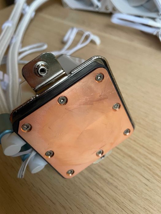 Chłodzenie wodne Thermalright Frozen Edge 240 Intel AMD