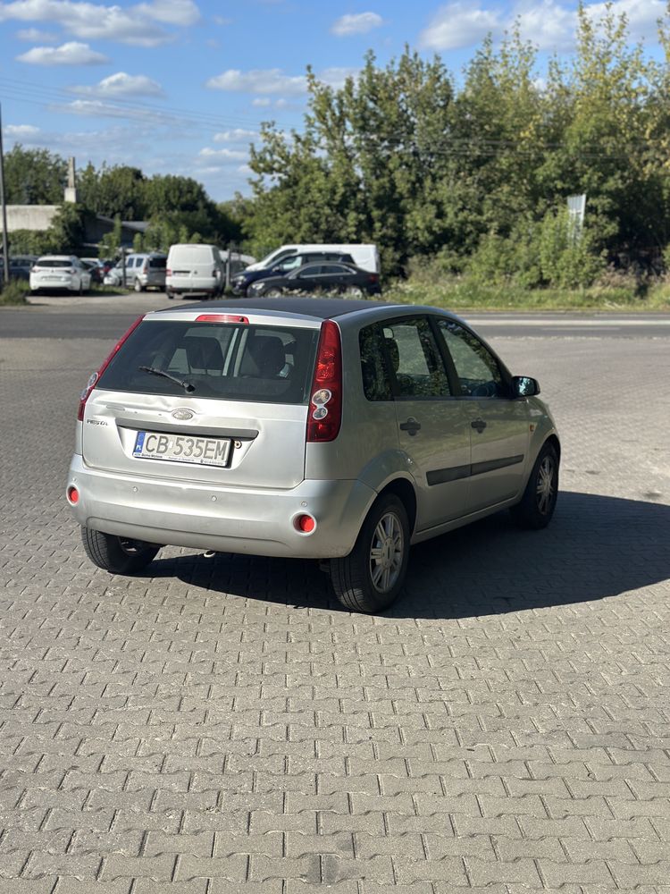 Ford fiesta 2006r 1.3 LPG do 2032