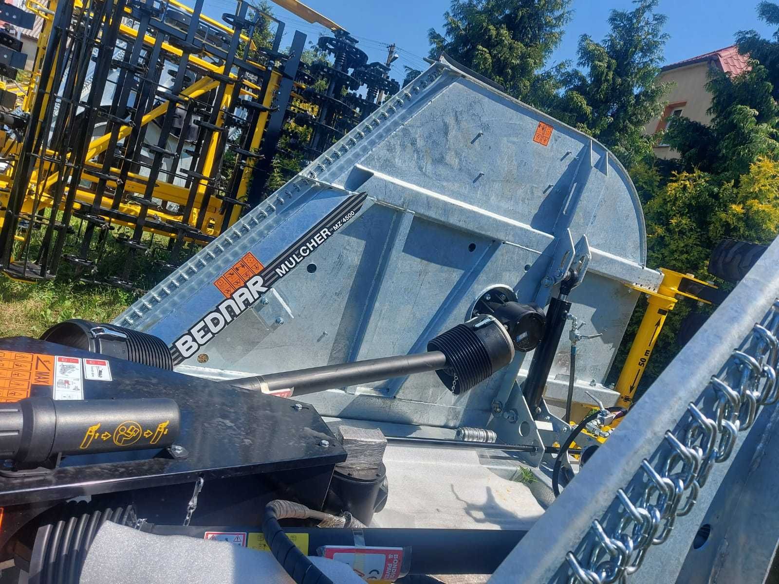 Mulczer MZ6000 Mulcher Bednar rozdrabniacz resztek po żniwnych