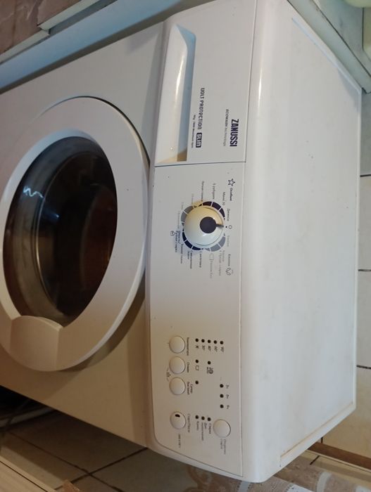 Пральна машина Zanussi