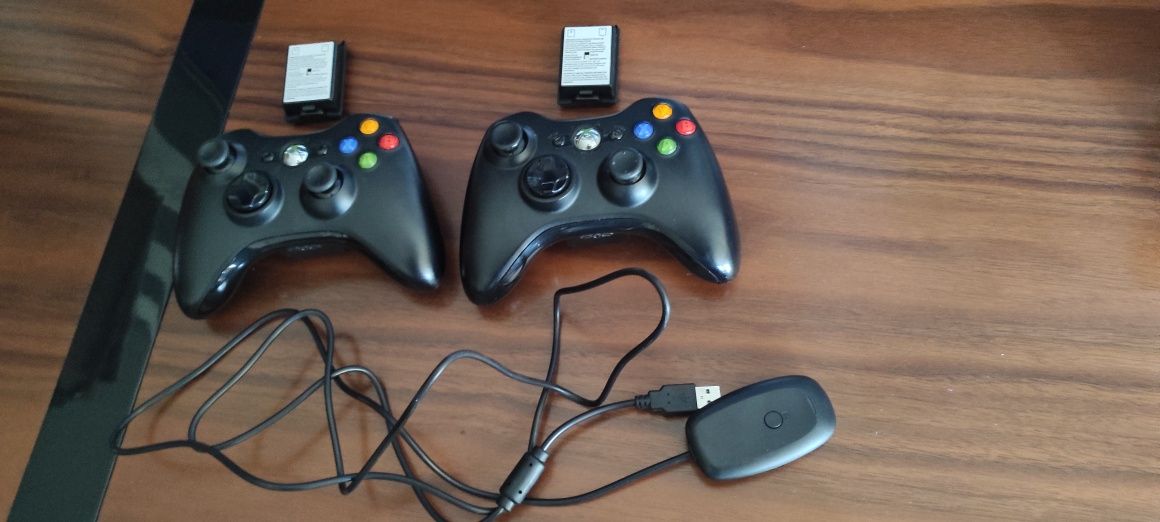 Zestaw 2xKontroler Xbox360 + adapter/odbiornik Xbox360
