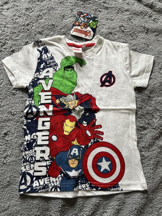 koszulka chłopięca 110 avengers NOWA