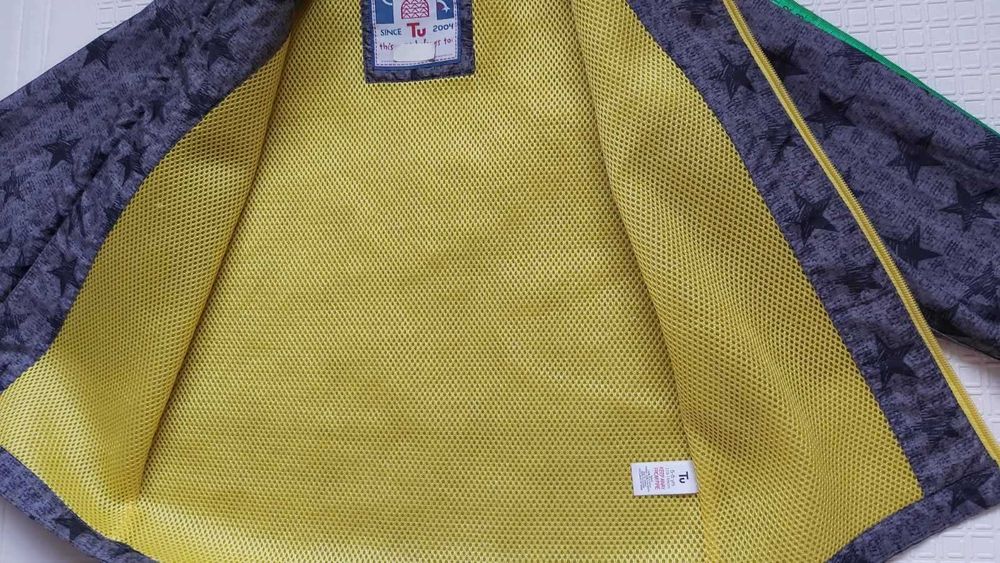 Куртка Ветровка на мальчика 5-6 лет