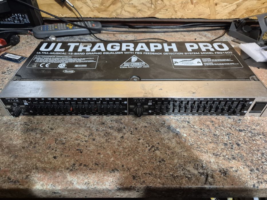 Behringer ultragraph pro fbq1502