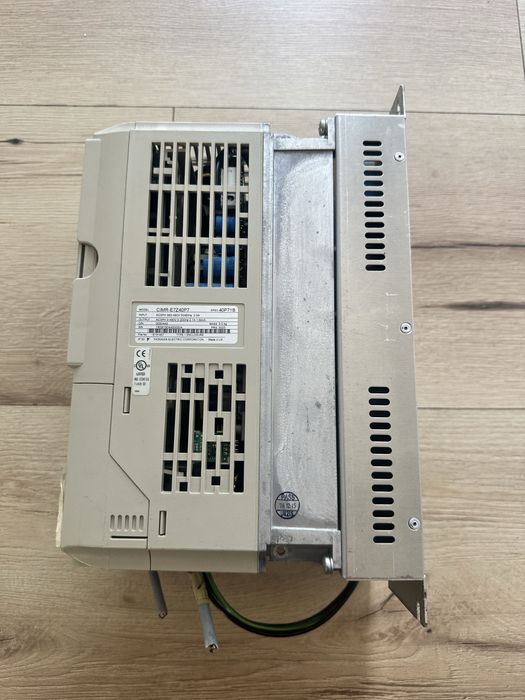 Falownik Yaskawa Electric 2.1A 1.6kVA