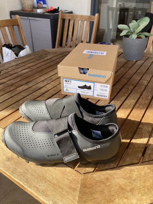 Sapatos de BTT Shimano 44 com pedais