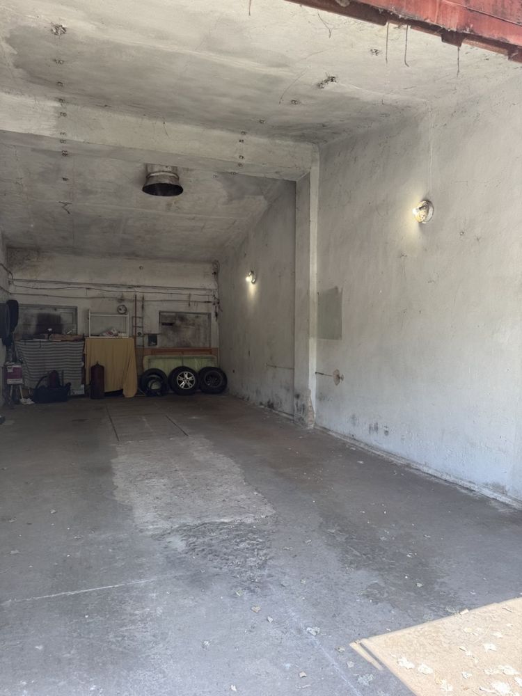 Продам гараж на 2 авто р-н казка магазин Україночка пр. Центральний 69
