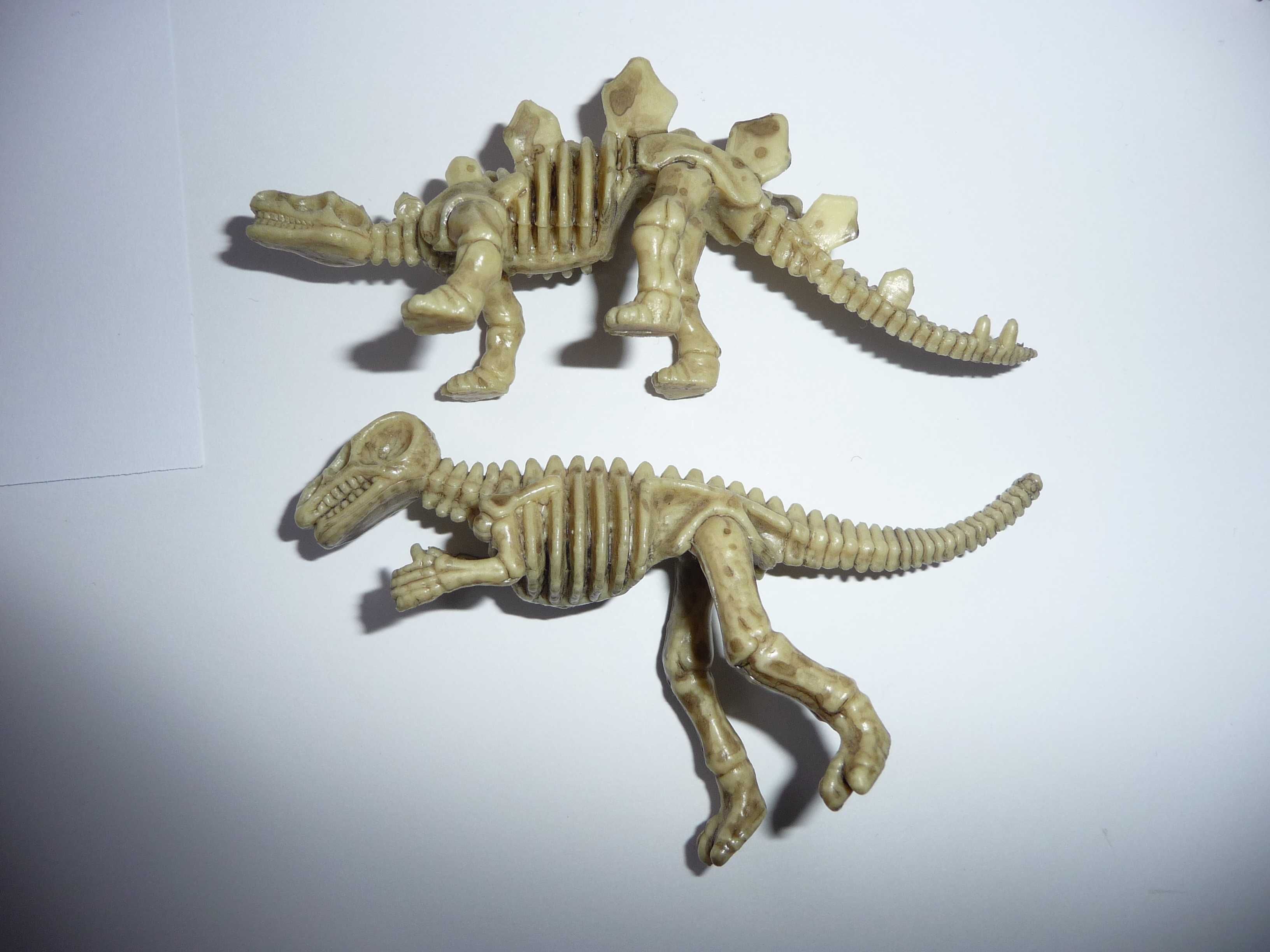 dinozaury figurki dla dziecka-zabawki