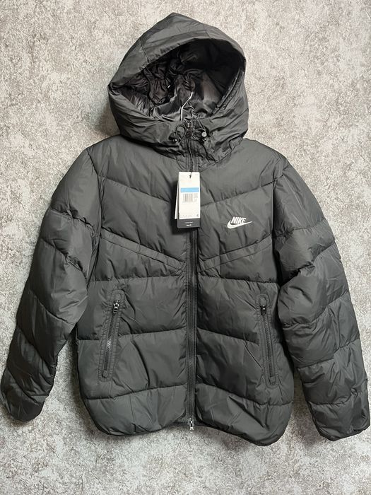 Курточка Nike Storm-FIT Windrunner PrimaLoft