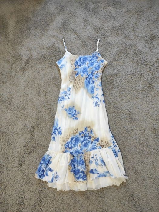 Розвантажую свій гардероб!!! Продам літню невагому сукню довжини міді