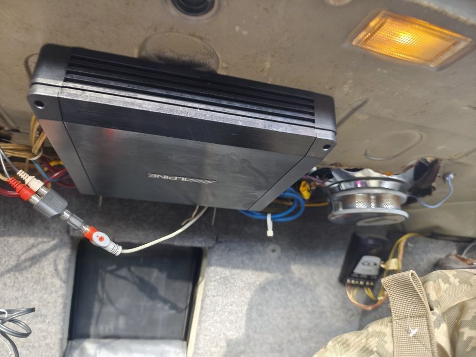 БМВ е32 -3 бензин