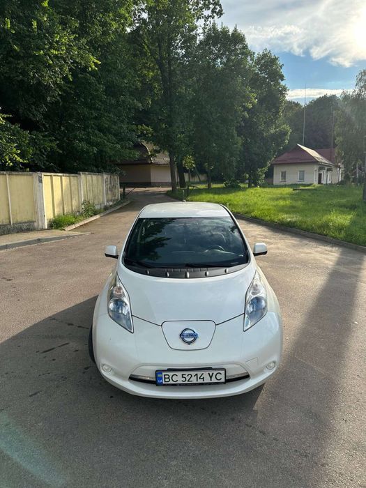 Nissan leaf 40 kwt 250 km+