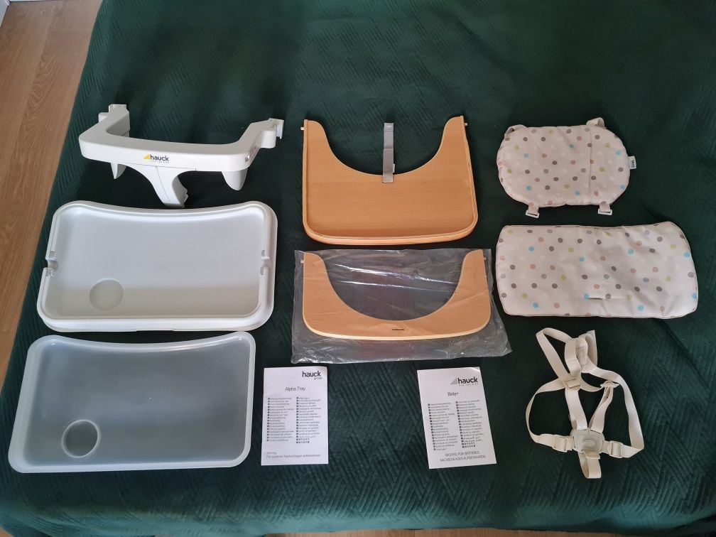 Krzesełko Hauck Beta+ z tacką Alpha Tray MEGA zestaw, pasy, poduszki