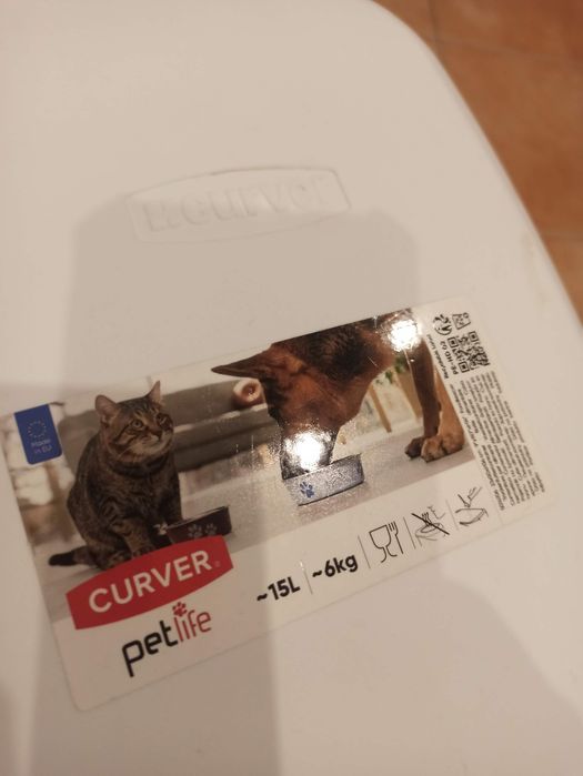 Pojemnik na karmę curver petlife