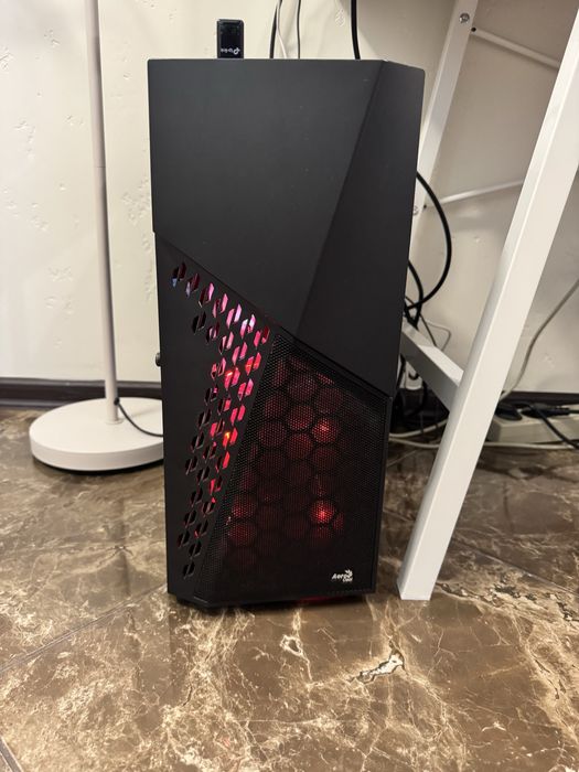 Игровой ПК + монитор 240 Гц + полный комплект периферии.