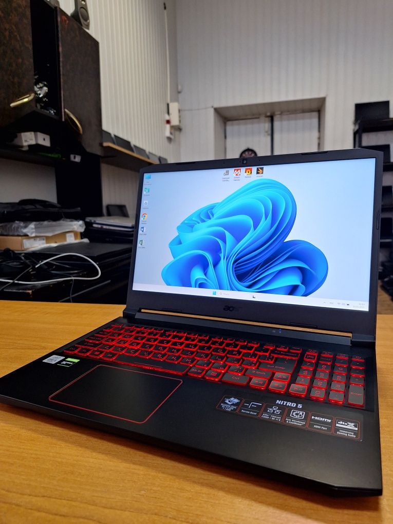 Acer Nitro 5 AN515-55 i5-10300H GTX 1650 4Gb DDR4 16Gb SSD 1Tb