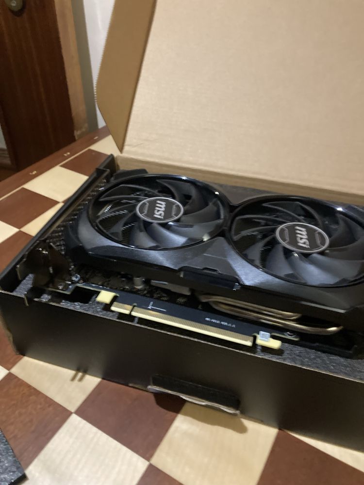 Gráfica MSI NVIDIA GeForce RTX 4060 Ti Ventus 2X 8G OC GDDR6 DLSS3