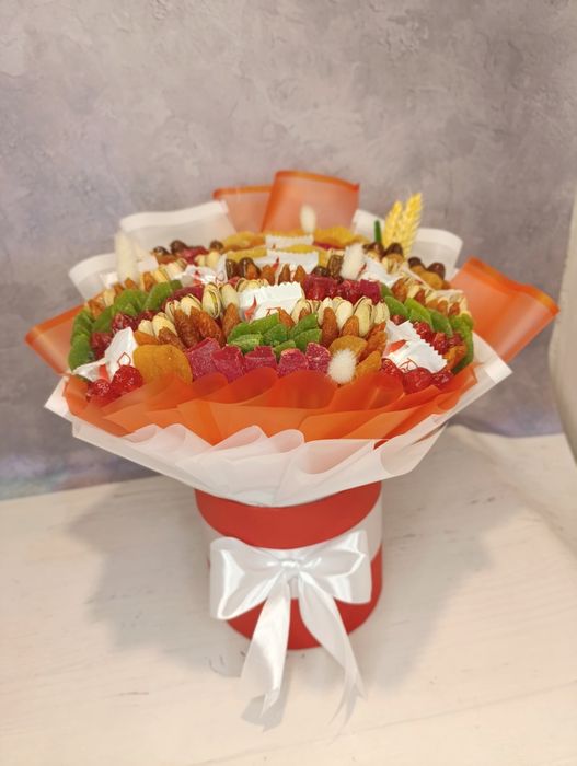 Смачний букет Південноукраїнськ , букет з цукерок/ковбасок, їстівний б