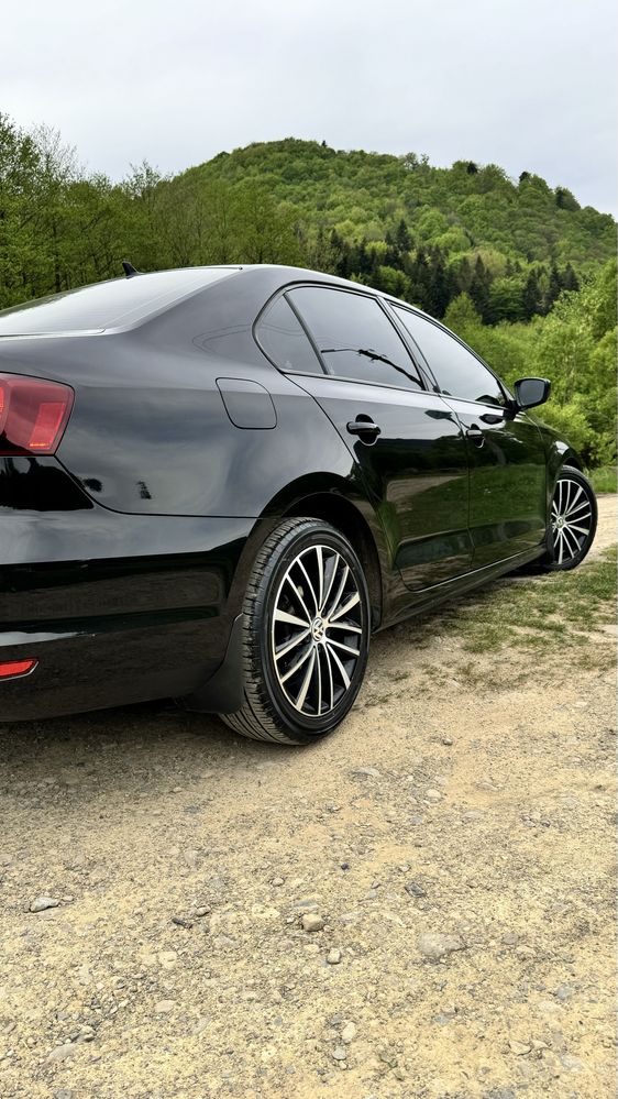 Продам автомобіль Jetta 6