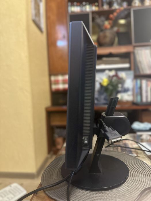 Монітор Sony SDM-X73