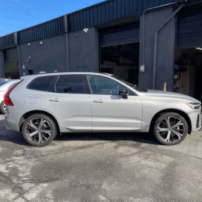 Volvo XC60      2022