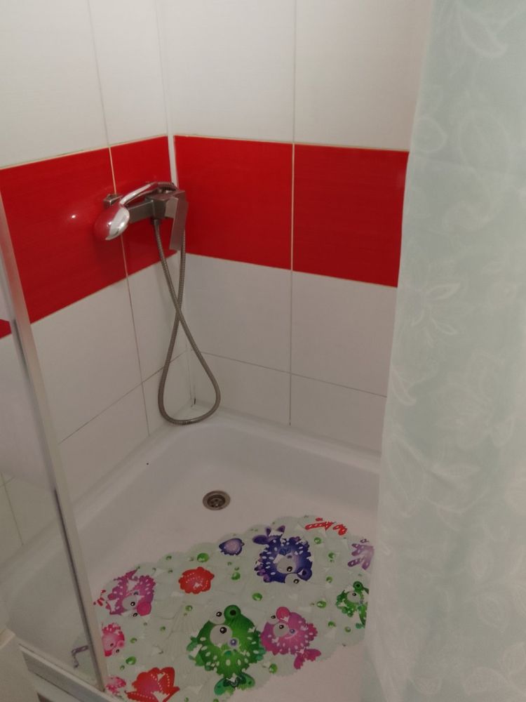 Квартира посуточно,почасово(3ч-400грн) пр.Слобожанский левый берег
