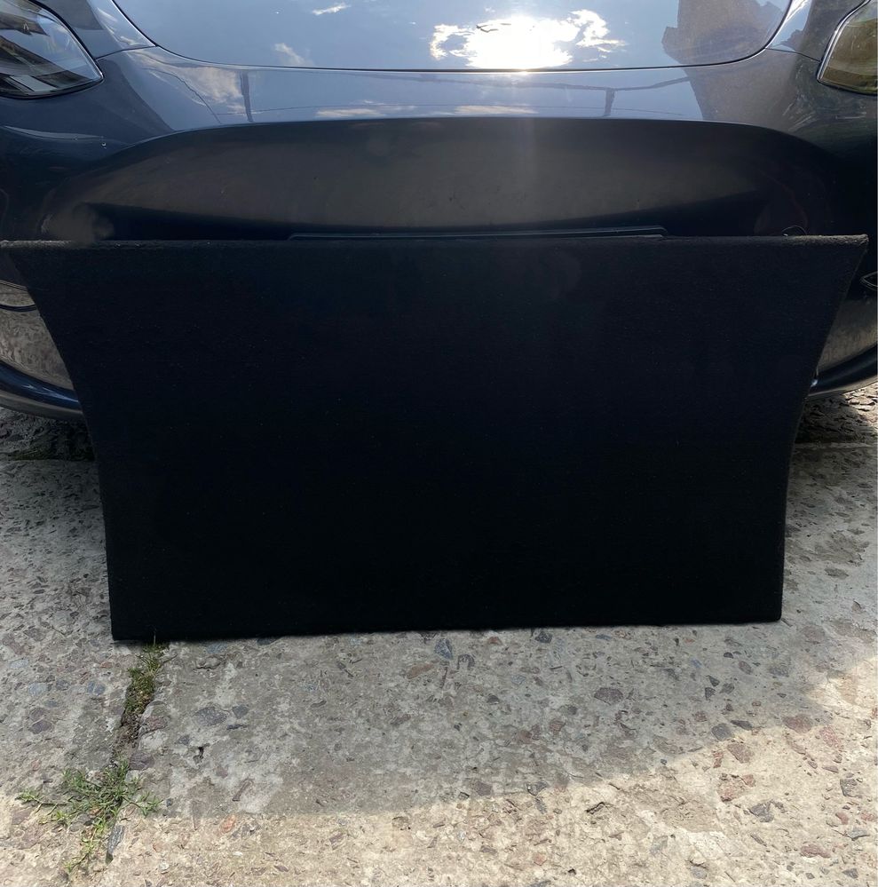 Полки, підлога багажника Tesla Y , Tesla M3