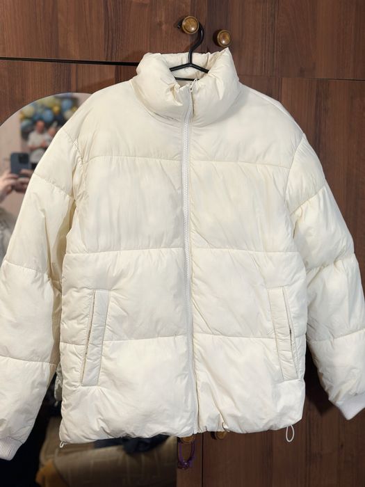 Фирменый шикарный пуховик